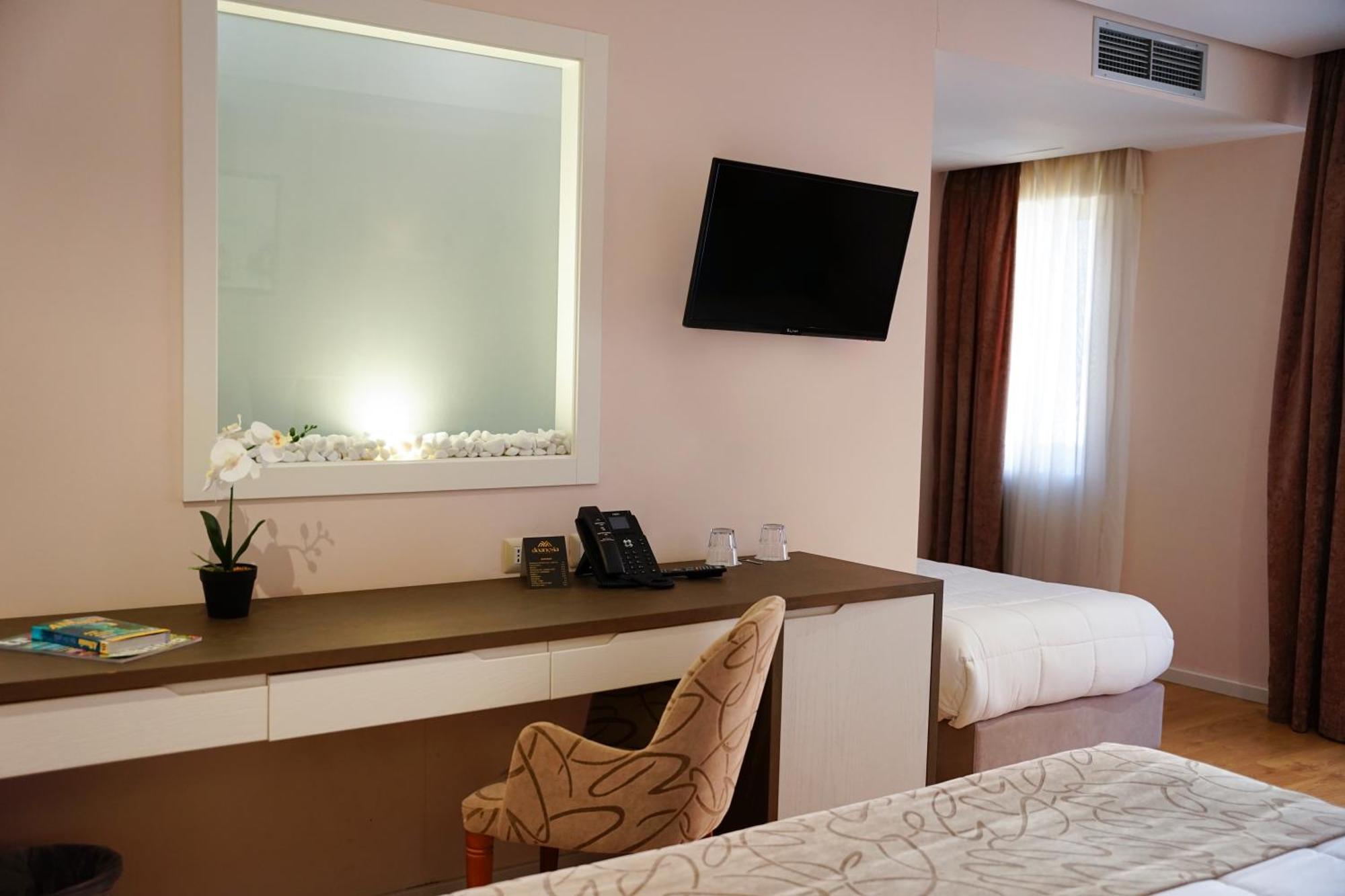 Doanesia Premium Hotel & Spa Mezez Exterior foto